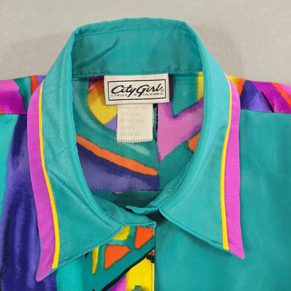 PREO-City Girl Women's Short Sleeved Shirt Green w/Multicolor Geometric Design - Picture 7 of 15